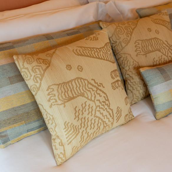 Hidden by Dalla Gioconda