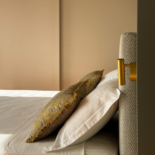17_2217-medium_default
