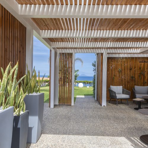 Outdoor Hall copia