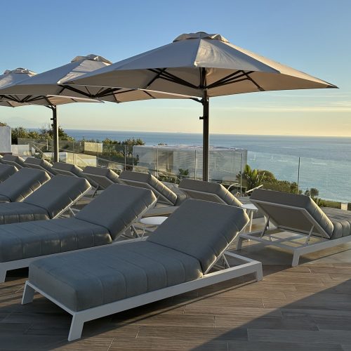 Pool solarium